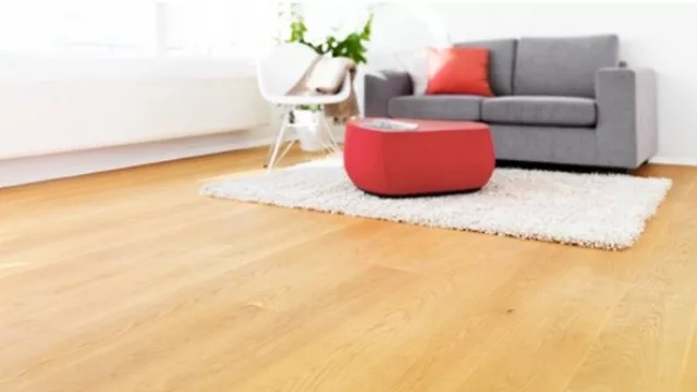 No sólo tonalizás sino que también renovás el piso y lo dejás como nuevo.