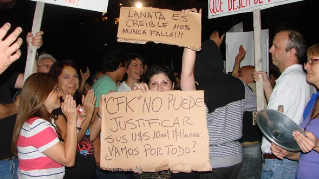 CFK no puede justificar sus US$ 10.000 M. ¿Vamos por todo?