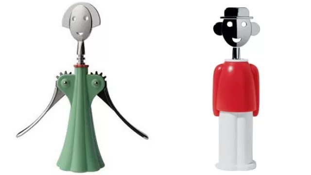 El famoso “matrimonio de sacacorchos” de Alessi, la empresa familiar italiana que opera desde 1921 y puso en el centro del diseño la figura humana y la consigna lúdica.