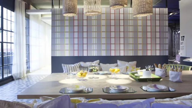 La Universidad Politéctica de Valencia define al color como una herramienta capaz de modificar la percepción que tenemos de los edificios y los espacios.