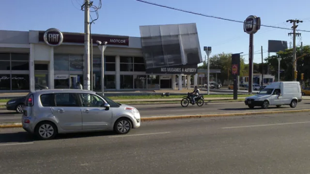 Las concesionarias de Renault, Nissan, Peugeot y Fiat se trasladaron de Colón y Sagrada Familia a avenida Circunvalación y Santa Ana 