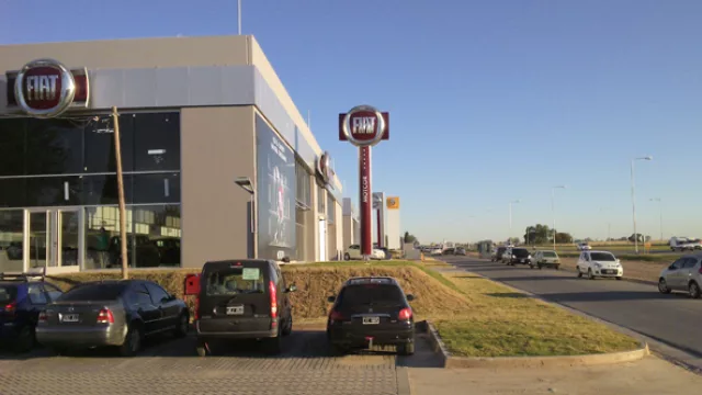 Las concesionarias de Renault, Nissan, Peugeot y Fiat se trasladaron de Colón y Sagrada Familia a avenida Circunvalación y Santa Ana 