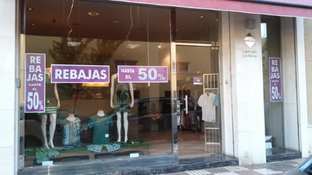 Sin promociones ni fechas especiales las ventas minoristas caen. Los comerciantes prevén un 2013 sin repunte.