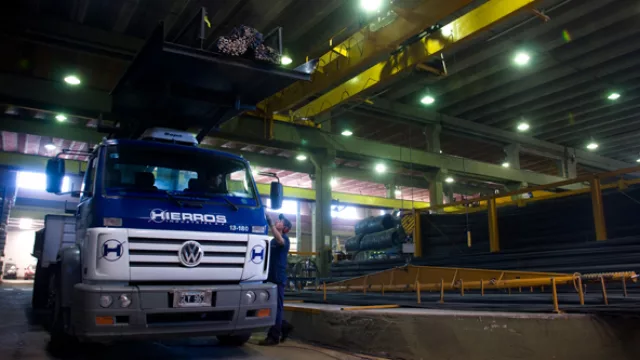 La empresa cordobesa busca ampliar su negocio y sumar a las grandes obras las de tamaño intermedio.