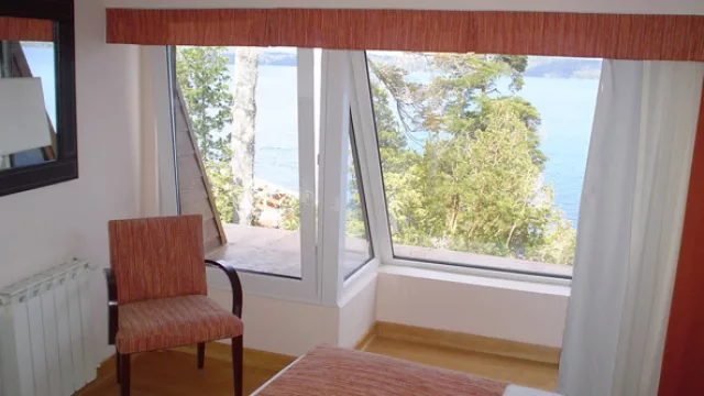 Aunque básicas, las aberturas de PVC se acomodan perfectamente a los diseños minimalistas.