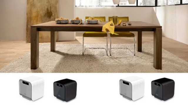 Se pueden operar con control remoto y poseen reloj programable para setear el  timer hasta 24 horas. Además tienen sensor de humedad y sistema anticongelamiento. 