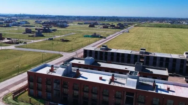 Manantiales repite su historia (pero con mucha más tierra): Edisur lanza “El corazón de Manantiales II” 