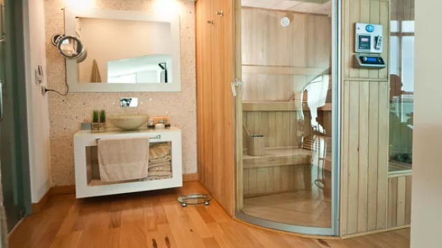 Los nuevos diseños incluyen vidrio en sus envolventes. Se recomienda no superar el metro cuadrado, con vidrios  templados laminados de 4+4.