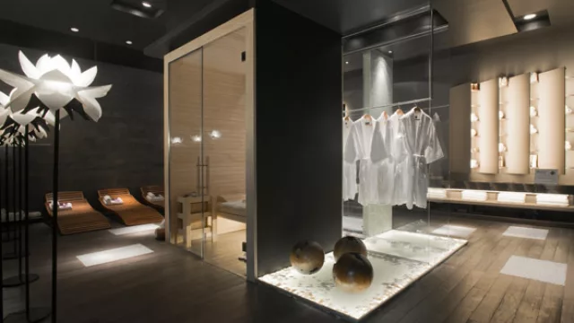 El sauna debe estar instalado cerca del baño o de una ducha. Otras opciones son en la suite, en el sector de spa, o más social…cerca del quincho