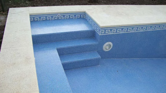 La opción más económica es el color blanco, los instaladores recomiendan también el celeste, y otros eligen el gris, crema, verde, y/o tonalidades mezcladas.