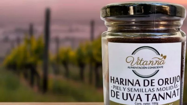 Vitanna recolectó este año 24.000 kilos de orujo para su exitosa harina de vino 