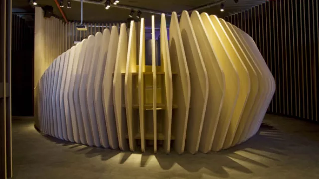 El ritmo de las placas generan una atmósfera relajada, despojada y totalmente contemporánea.