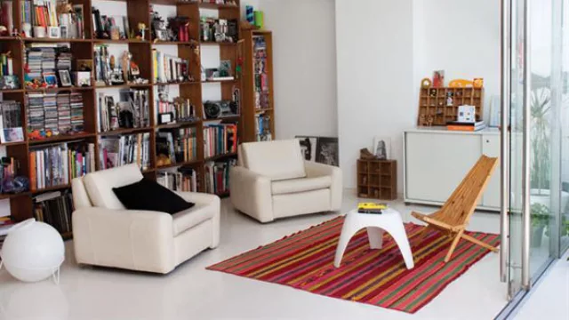 Varias investigaciones enmarcan el tejido en el ámbito del lenguaje no verbal utilizado por las culturas, aún hoy.