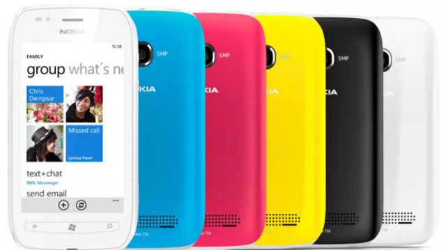 Nokia y Microsoft tienen motivos para brindar