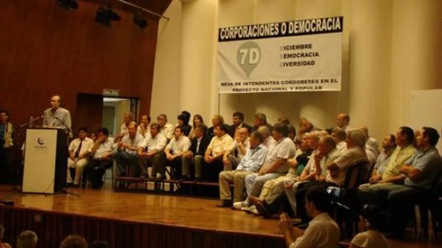 Se viene el 7D y la Ley de Medios divide aguas en Córdoba: De la Sota en contra, intendentes a favor