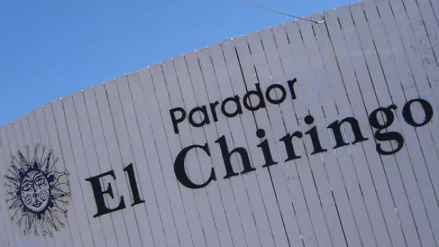 Bikini no, El Chiringo sí… Caras estrena parador trinacional y le pone su “jeitinho”