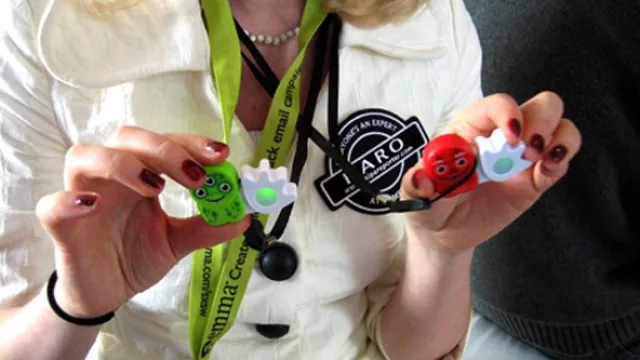 La luz verde se enciende luego de transferir datos