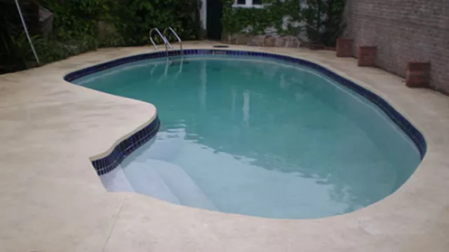 El revestimiento se adapta a cualquier tipo de formas. La aplicación del curador en el final favorece a que no se impregne de impurezas.