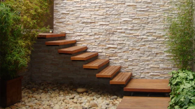 Las placas de poliuretano son un excelente aislante térmico, acústico y antihumedad. Recomendadas incluso para el exterior porque no requieren mantenimiento.