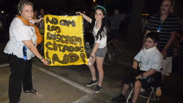 No, con los discapacitados ¡No!