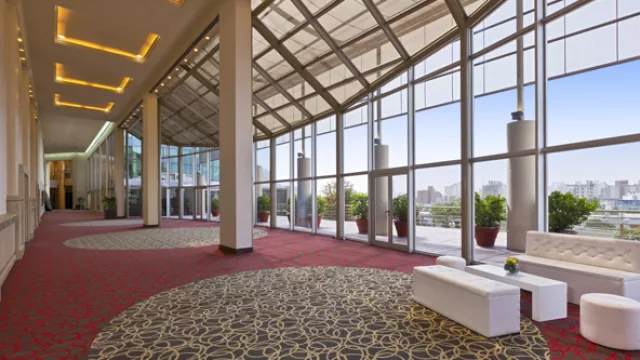 El 8N también se coló en las fiestas empresariales de fin de año (mismo nivel de reservas que en 2011, pero más caras)