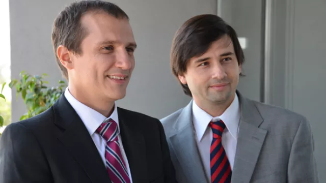 Microsoft migra su mix de productos a un formato híbrido y mira cada vez más hacia la nube (Prominente, su “pata” local)