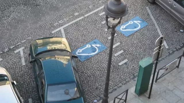 ¿Por qué no viajamos ya todos en coches eléctricos? (faltan 85.000 puntos de carga)