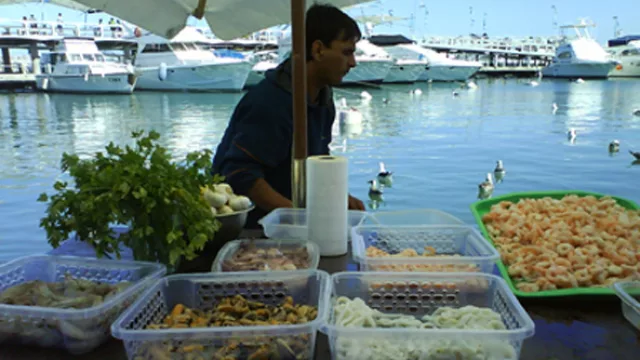 Punta tuvo su “enero” (el finde agotó bebidas frías y mostró colas en restaurantes)