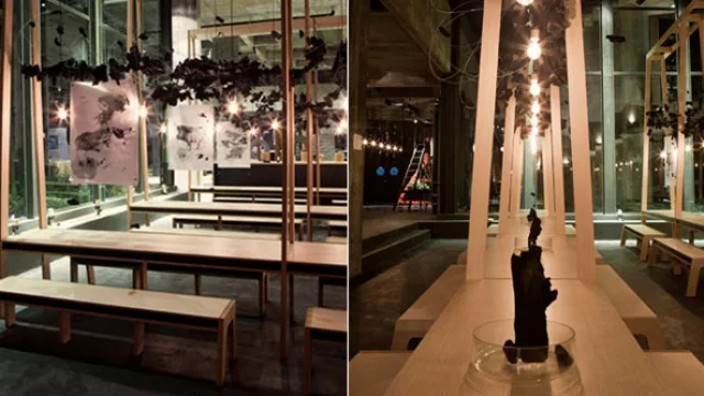 Una paleta sin vueltas, de tonos simples: madera y negro, sobre el piso de cemento alisado, acentúan la impersonalidad de la tipología fabril.