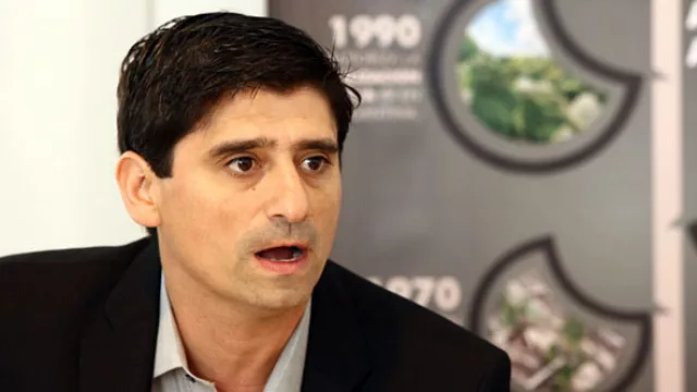 Con Stimulate todo crece más: soja, maíz, manzanas, maní... (primer biorregulador aprobado en Argentina, by Stoller)