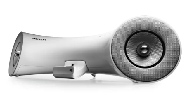 ¿Samsung o Apple? Los dos (al menos en estos docks)