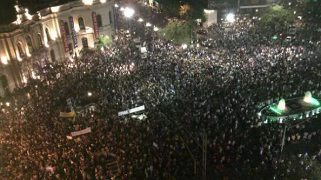 Multitudinaria convocatoria en el Patio Olmos