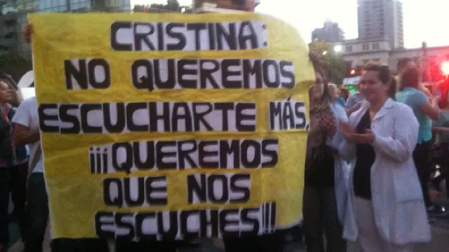 Los distintos carteles pusieron en evidencia las múltiples consignas