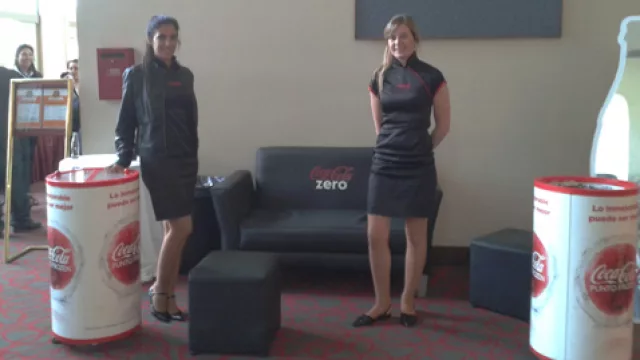 Las chicas de Coca Cola te invitaban una botellita bien helada