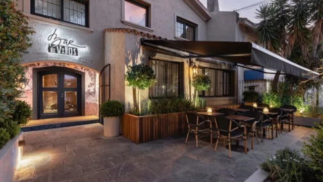 De una bodega en Garzón a una copa en Carrasco (abrió Bar de Vinos con inversión de US$ 400.000)