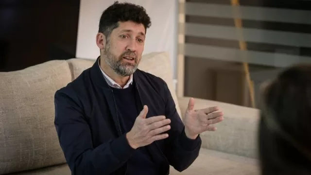 “No solo hacemos lo que uno conoce en una agencia, sino que hacemos un poco más de consultoría creativa aplicada al negocio”.