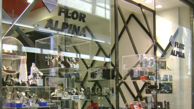Flor Alpina se agranda en el Córdoba Shopping: local exclusivo, más amplio y mejor ubicación