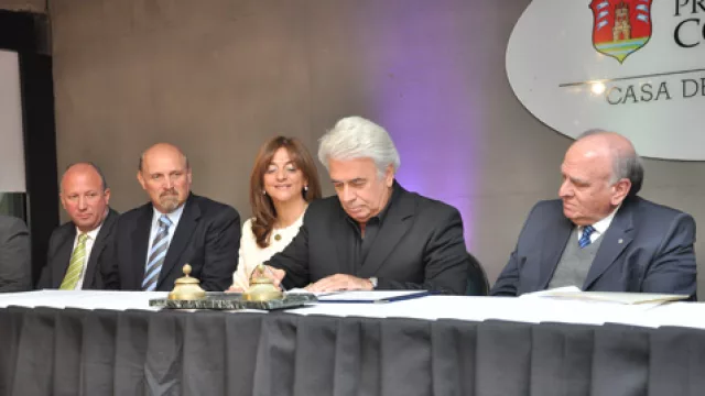 De la Sota también firmó un convenio con la Cámara de Comercio Argentino-Brasilera