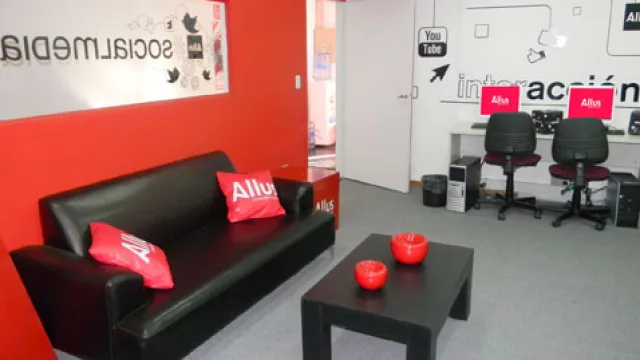 Actualmente Big Bang atiende 81.000 casos al mes a través de tres canales: Facebook, Twitter y Foros