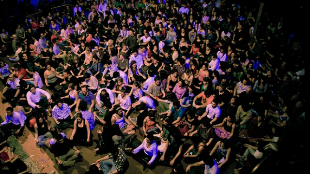 ¡Salta, salta, salta, salta sin parar!: Carreras será la casa del Yoga Rave