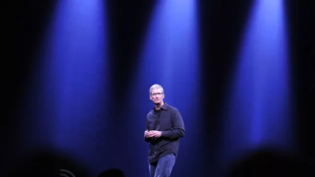 Tim Cook el CEO de Apple presentando las novedades