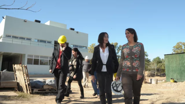 Hemoderivados invierte $ 75 millones para multiplicar superficie y producción (nueva línea de medicamentos)