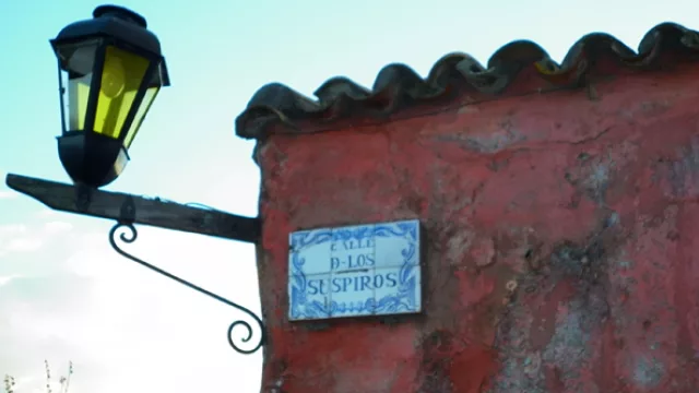 La Calle de los Suspiros: una de las callecitas más típicas de Colonia del Sacramento