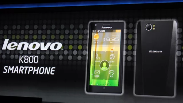 K800, el primer smartphone de Lenovo e Intel (en este mercado va de punto)