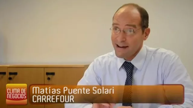 Carrefour, de grande a cerca