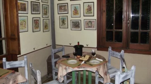 Vinicius, un clásico que se renueva: de bar subterráneo a museo taberna y restó