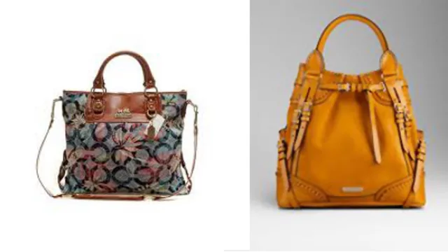 Totes, en lona denim estampada, y de cuero en mostaza.