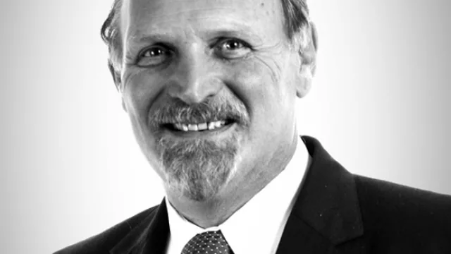 Como en un shopping, pero al aire libre (crearán centros comerciales a cielo abierto en el interior)