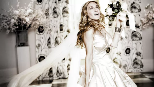 Blanca y radiante va la novia...