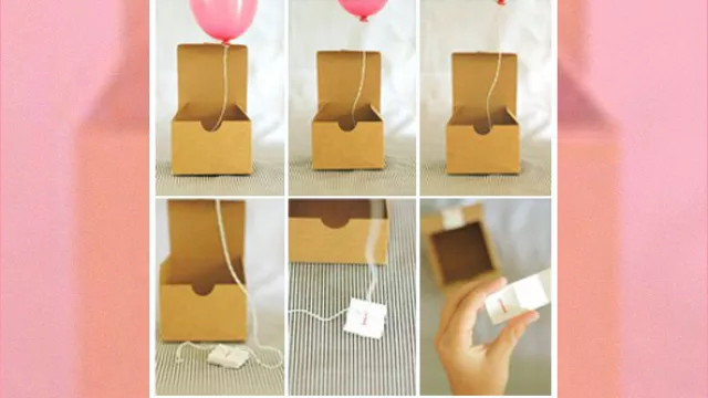 Invitación a cumpleaños en caja, atada a un globo con helio.